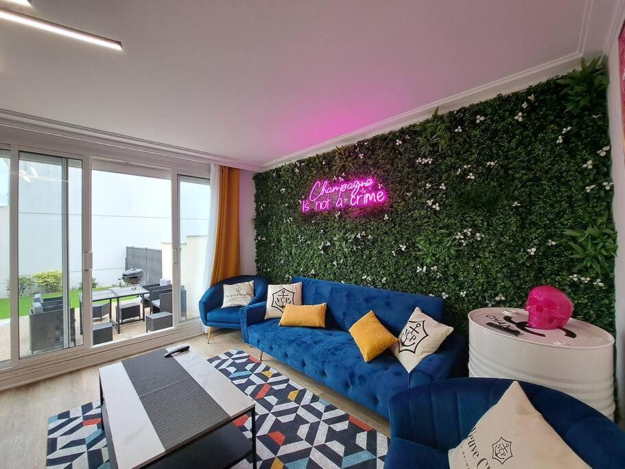 Camden - Exterieur Et Parking Apartment Reims Bagian luar foto