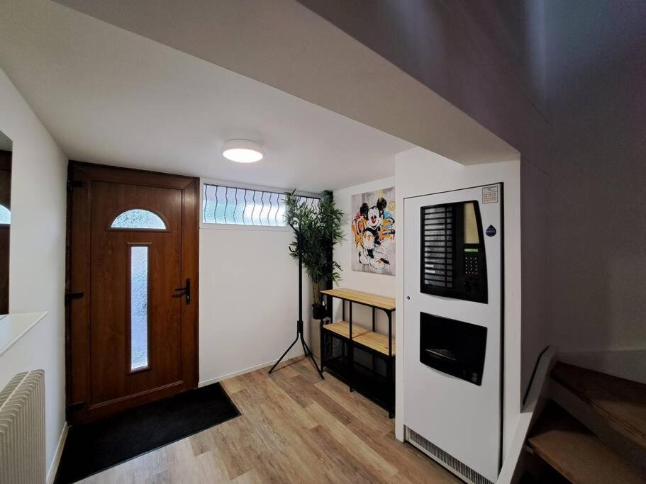 Camden - Exterieur Et Parking Apartment Reims Bagian luar foto